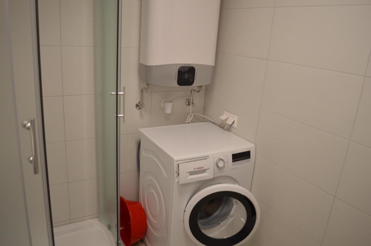 Apartament Siofok Ezuestpart Granada 2 Koezvetlen Vizparti Apartman Zewnętrze zdjęcie